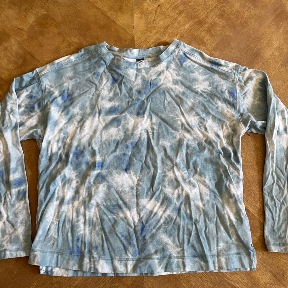 Old Navy Blue & White Tie-Dye Long Sleeve Top – Women’s Small